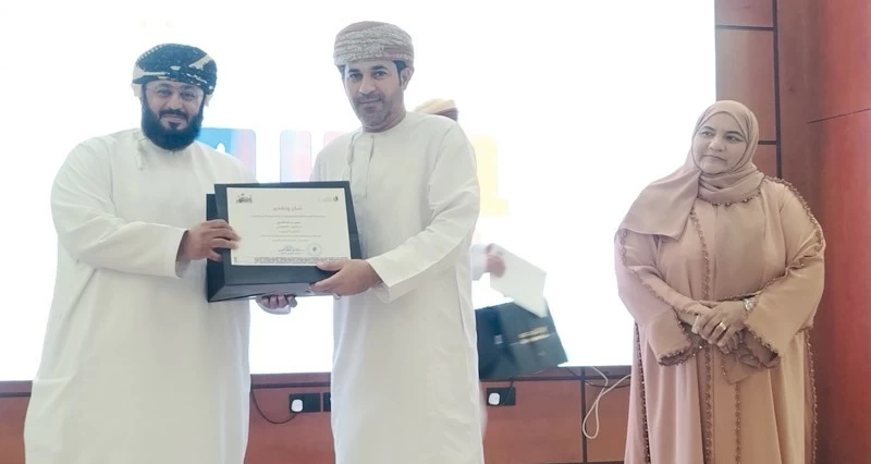 استعراض التجارب الأكاديمية والمهنية فـي ملتقى &laquo;جسور&raquo; للخريجين