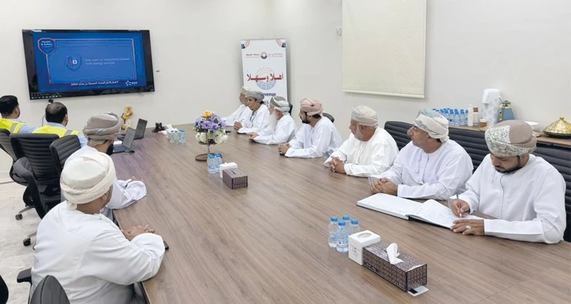 مناقشة مستوى التنفيذ ومؤشرات الأداء فـي الجوانب التطويرية فـي الداخلية