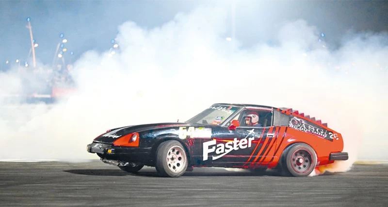 حمد البلوشي وعبدالله الشميلي يتوجان بكأس الخليج للاستعراض الحر