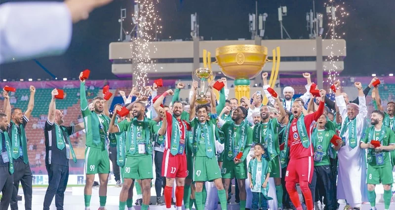 النهضة يعانق أغلى الكؤوس ويضع لقبا ثانيا فـي خزائنه.. ونادي عمان يخسر الرهان