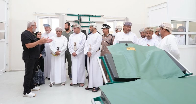 افتتاح مستشفى البشائر البيطري فـي ولاية أدم بتكلفة مليوني ريال عماني