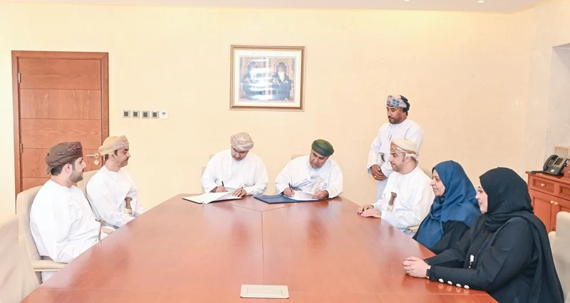 توقيع اتفاقية تعاون لتأهيل الكفاءات الوطنية فـي قطاع الطيران