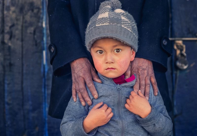 المصور سالم الراشدي: الصورة الناجحة تسهم في بناء جسور التعاطف بين الناس