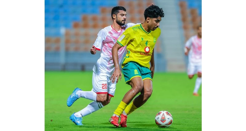 السيب يواصل عزف لحن الصدارة والشباب يلاحقه بثبات .. والنصر وصحار يتراجعان