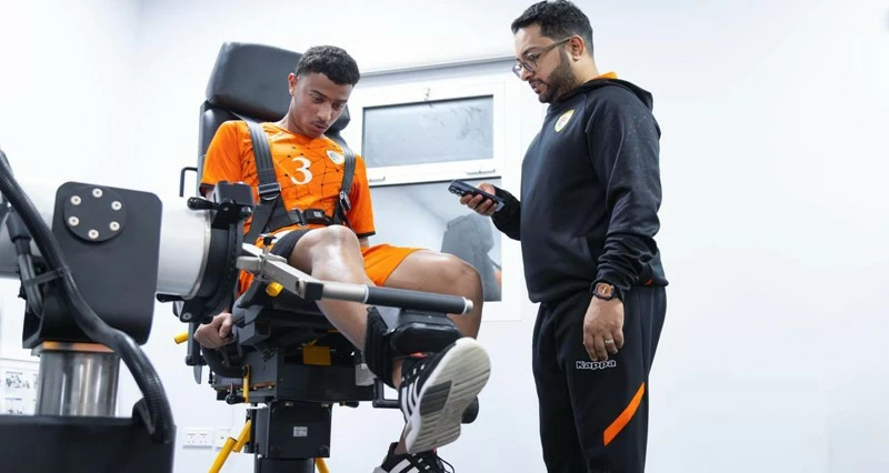 منتخبنا الوطني للقدم الشاطئية يستهل معسكره ببرنامج قياس الأداء العضلي للاعبين