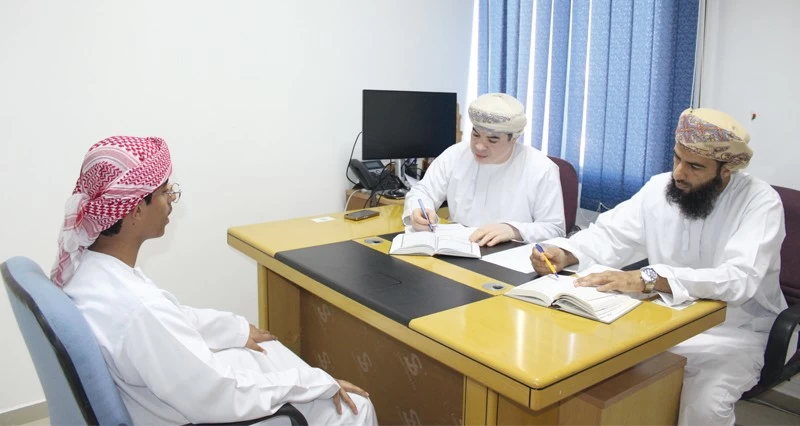 إعلان الفائزين بالمراكز الأولى فـي مسابقة القرآن الكريم بشمال الباطنة