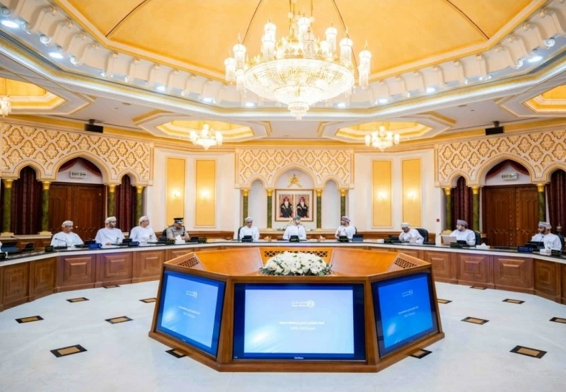 بلعرب بن هيثم يترأس اجتماع المجلس البلدي لمحافظة مسقط ويعتمد خطة عمله لعام 2026