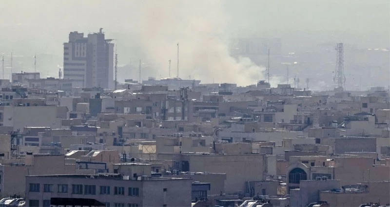 &laquo;إسرائيل&raquo; تشن ضربات على إيران وأميركا تؤكد المشاركة وتوعد إيراني بالرد