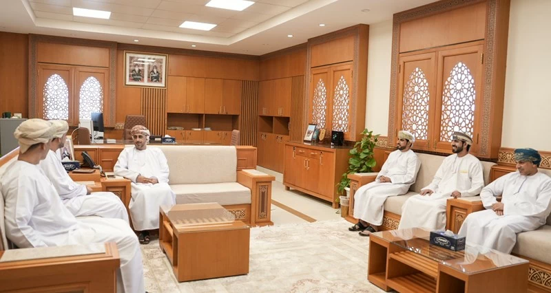 استعراض الجهود الرقابية للسلع الأساسية والاستهلاكية بجنوب الباطنة