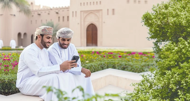 الحلول الرقمية والتوعية المالية أولويات بنك ظفار