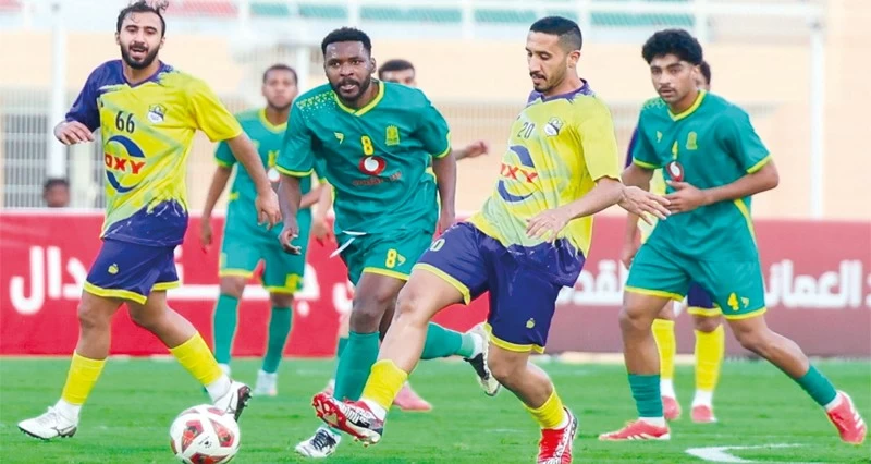 فرصة أخيرة للنهضة أمام نادي عمان للحاق بالمراكز المتقدمة .. فمن ينتصر ؟!