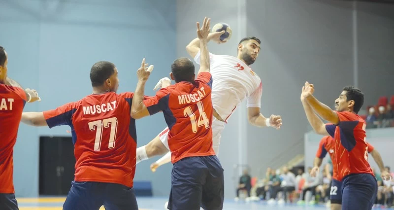 نادي عمان يواجه مسقط فـي لقاء قمة بطموح النهائي .. والسيب ونزوى فـي مواجهة تصحيح المسار