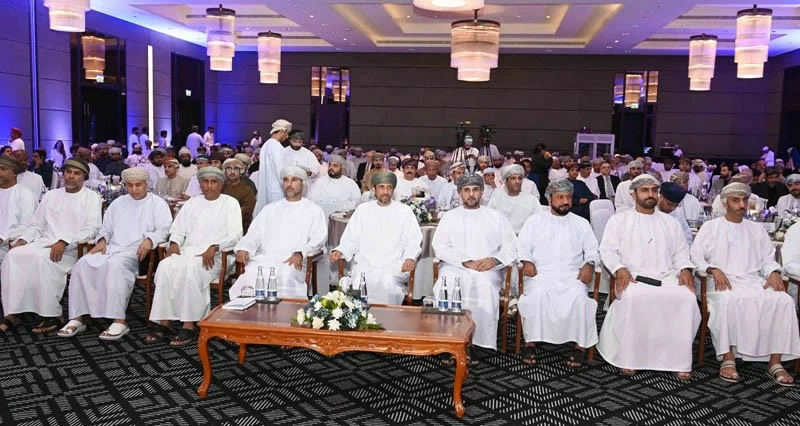 غرفة تجارة وصناعة عُمان تسلط الضوء على خطط تطوير الصناعات ذات القيمة المضافة العالية ودعم التصنيع الذكي