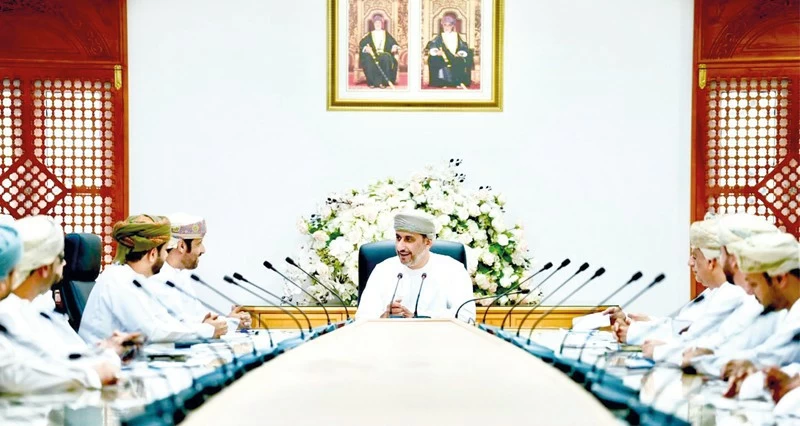 مناقشة سبل تطوير العمل المشترك لضمان استقرار الأسواق فـي شمال الباطنة