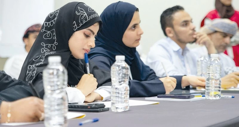 البطولة الوطنية للمناظرات.. سعي للرقي بمستــوى الشباب الفكري وتنمية أسالـيب الحـوار لـديهم