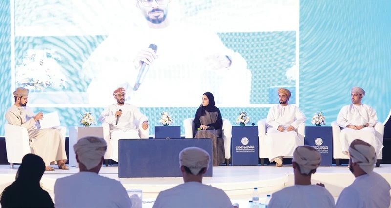 أمسية تستعرض التحديات التمويلية وسبل رفع وعي رواد الأعمال والمستثمرين بجنوب الباطنة