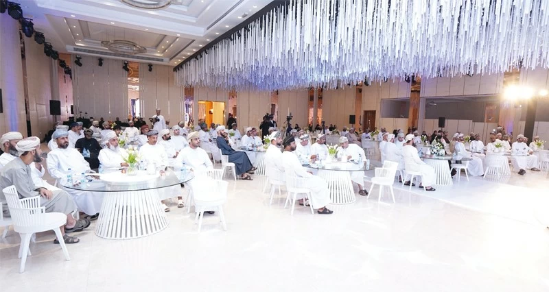 أمسية تستعرض التحديات التمويلية وسبل رفع وعي رواد الأعمال والمستثمرين بجنوب الباطنة