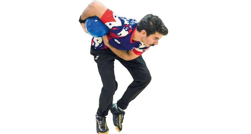 العدوي والخروصي والحبسي يشعلون أجواء المنافسة فـي البطولة الرمضانية للبولينج