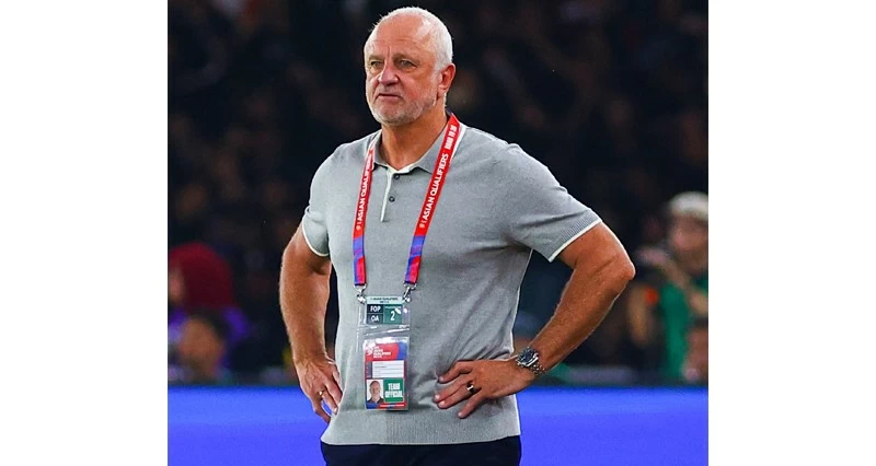 مدرب العراق يطالب &laquo;فيفا&raquo; بتأجيل مباراة الملحق المؤهلة لكأس العالم