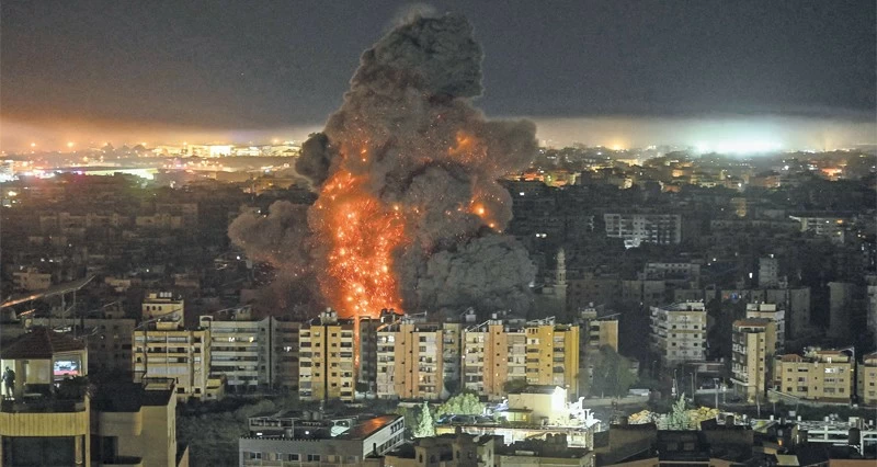 الحرب مستمرة .. تصاعد فـي وتيرة الهجمات واعتراضات لمقذوفات بالخليج