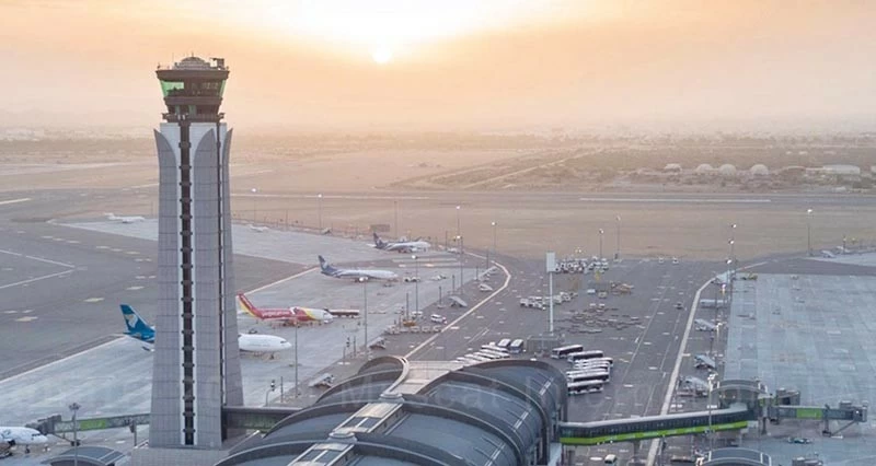 أكثر من 30 مليون ريال عماني.. عوائد قطاع الطيران العارض فـي سلطنة عمان لعام 2025