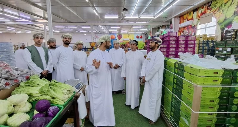 زيارة استطلاعية لضمان جاهزية الأسواق لاستقبال عيد الفطر المبارك