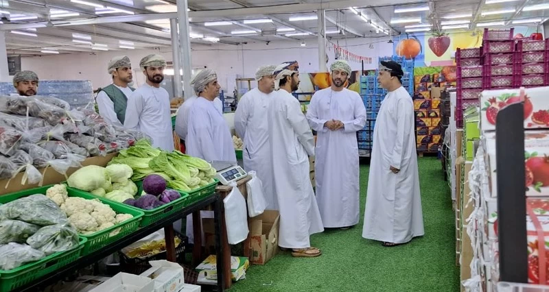 زيارة استطلاعية لضمان جاهزية الأسواق لاستقبال عيد الفطر المبارك