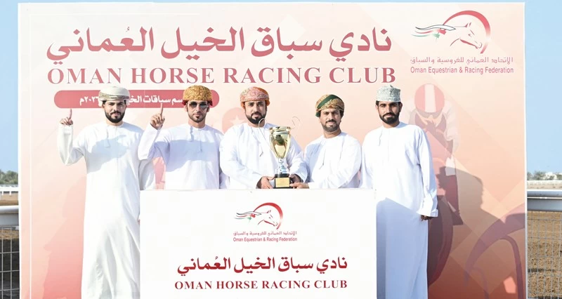 ثمانية أشواط فـي السباق العشرين لنادي سباق الخيل العماني للموسم الحالي بمضمار الرحبة ببركاء