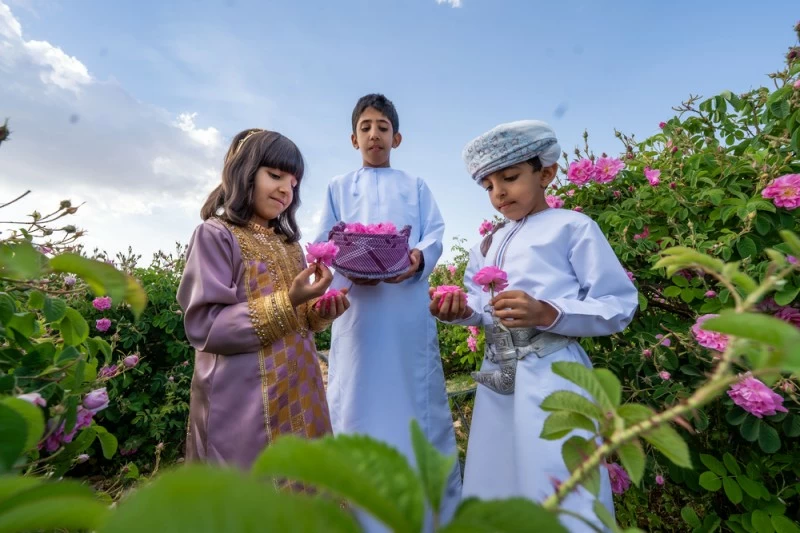30 مارس الجاري.. انطلاق فعاليات مهرجان موسم ربيع الورد بالداخلية