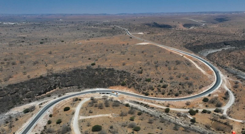 إنجاز مشروع تأهيل وصيانة طريق طوي اعتير &ndash; وادي ركح &ndash; جبجات بظفار