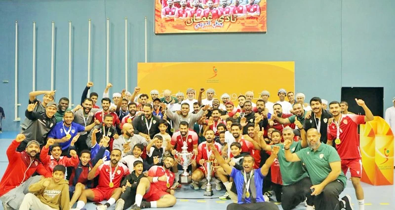 نادي عمان يحتفظ بلقبه للمرة الخامسة على التوالي ويعزز رقمة القياسي ومسقط يحل وصيفا والسيب ثالثا
