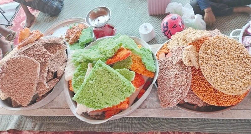 حركة تجارية نشطة تشهدها أسواق سلطنة عمان تزامنا مع إقامة هبطات عيد الفطر