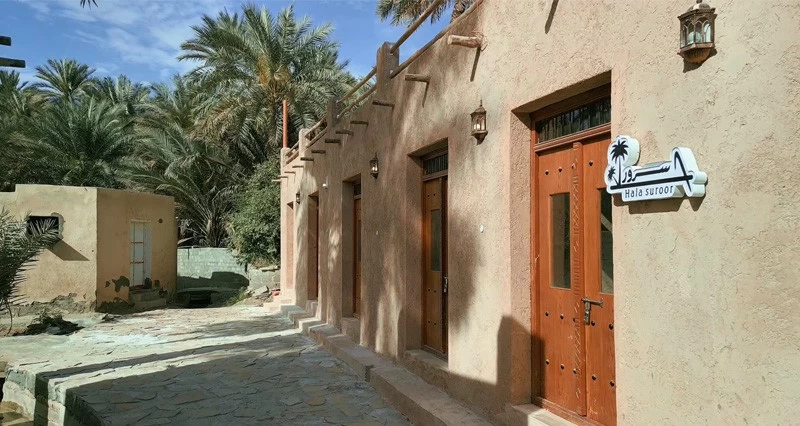 البنك الوطني العماني يدعم ترميم السوق القديم فـي سرور