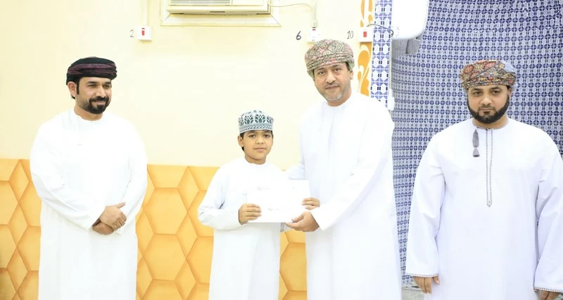 تكريم الفائزين فـي مسابقة القرآن الكريم فـي لوى