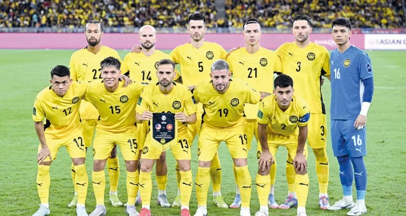 ماليزيا تخسر بطاقة التأهل إلى كأس آسيا 2027 بسبب تزوير وثائق للاعبين