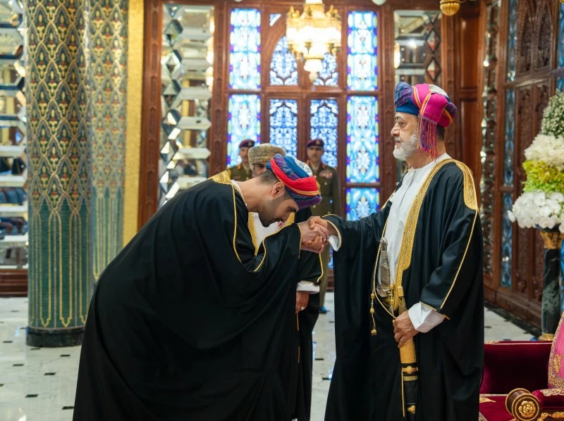 سلطنة عمان تحتفل بأول أيام عيد الفطر السعيد