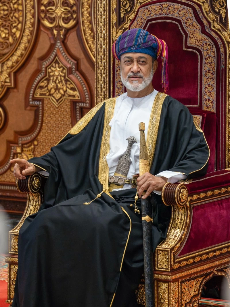 سلطنة عمان تحتفل بأول أيام عيد الفطر السعيد