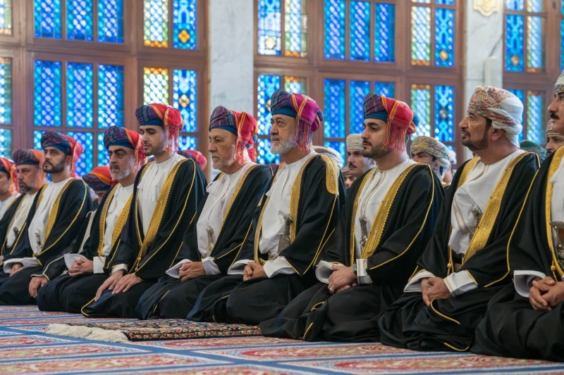 سلطنة عمان تحتفل بأول أيام عيد الفطر السعيد