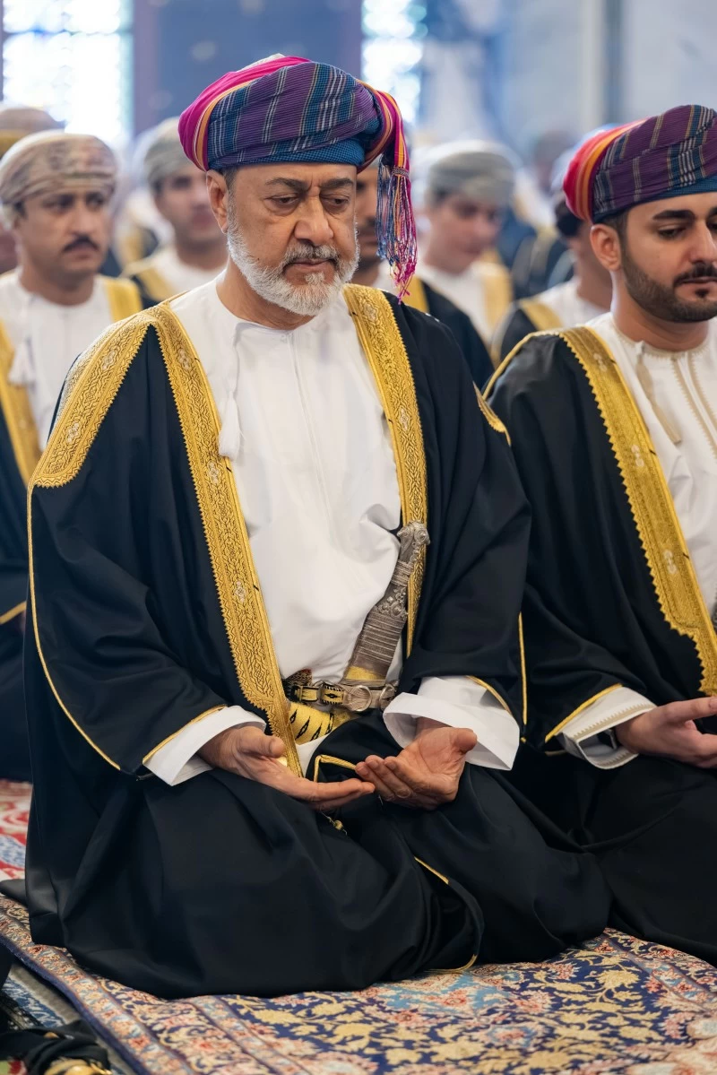 سلطنة عمان تحتفل بأول أيام عيد الفطر السعيد