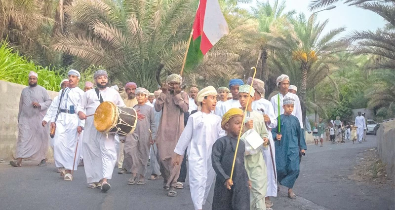 المصور موسى الحجري يوثق مظاهر عيد الفطر فـي عدد من ولايات سلطنة عمان
