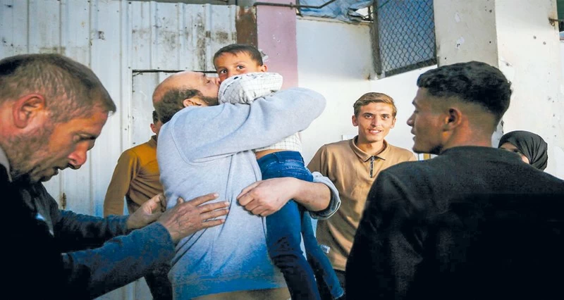 ارتفاع حصيلة العدوان على غزة .. وتصعيد فـي استهداف الأسرى المحررين