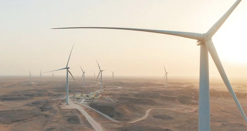 مختصون لـ &laquo;الوطن&raquo;: سلطنة عُمان تمضي بخطى متسارعة لترسيخ مكانتها ضمن الدول الرائدة فـي تبني مصادر الطاقة النظيفة