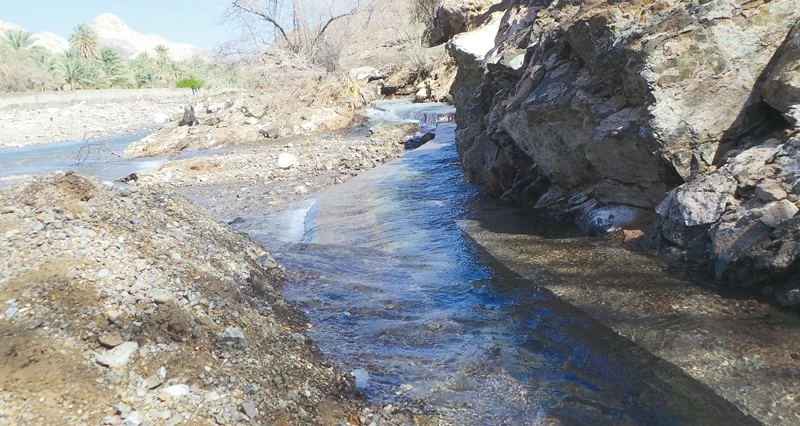 بعد انقطاع ٧٠ عاما .. عودة الحياة إلى &laquo;فلج الرّم&raquo;