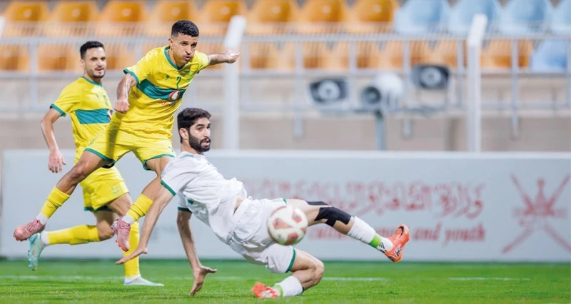 النهضة وصحار فـي نهائي كأس جيتور باقتدار