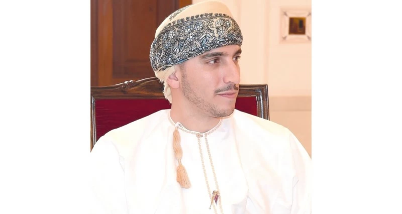 بتكليف سام .. كامل بن فهد يرعى اليوم ختام مهرجان كأس جلالة السلطان للهجن بمضمار الفليج ببركاء