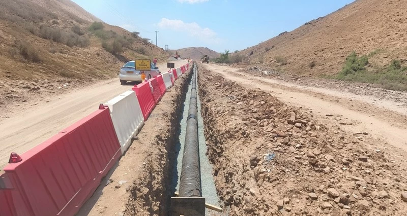 انتهاء الأعمال التنفيذية لمشروع إنشاء شبكات المياه فـي الرستاق