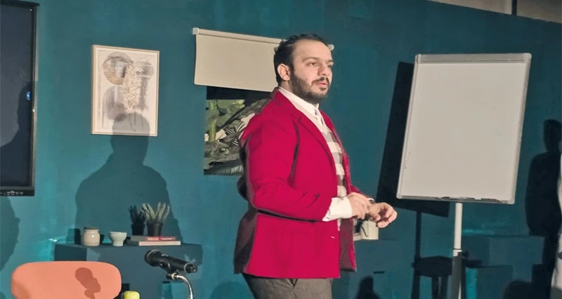 &laquo;العمانية للمسرح&raquo; تحتفل باليوم العالمي وتعلن أسماء الفائزين بمسابقة التأليف