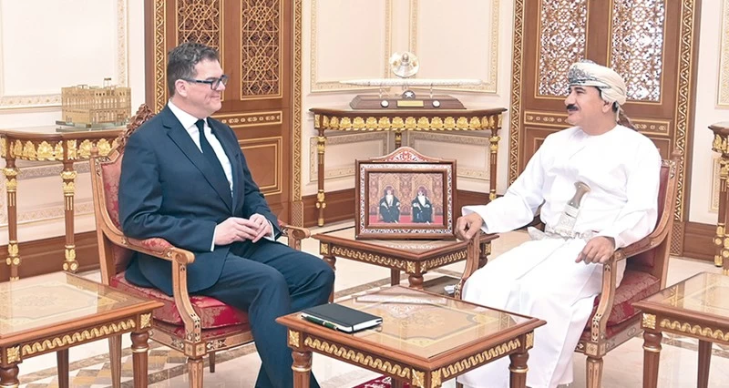 استعراض العلاقات الثنائية مع المملكة المتحدة.. وتعزيز مسارات التعاون مع سوريا