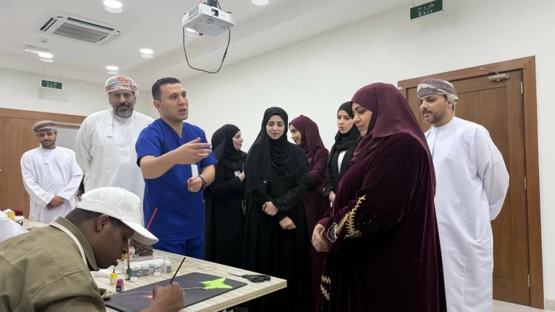 وزيرة التنمية الاجتماعية تزور عدد من مراكز وجمعيات المرأة العمانية في ظفار
