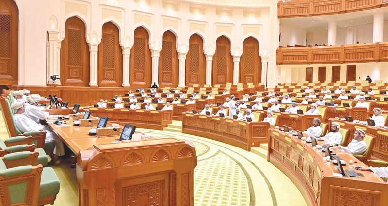 1.2 مليار ريال عماني ..القيمة الإجمالية لقطاع الطرق خلال الخطة الخمسية العاشرة